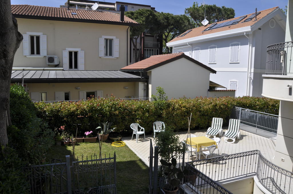 Residence Hamilton Riccione Exteriér fotografie
