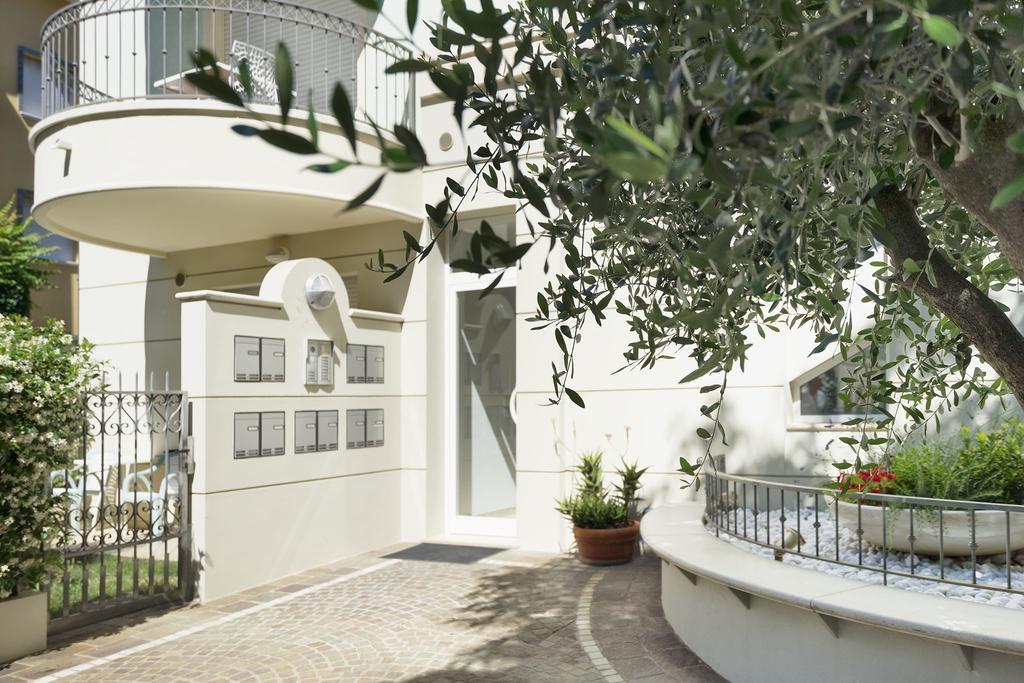 Residence Hamilton Riccione Exteriér fotografie