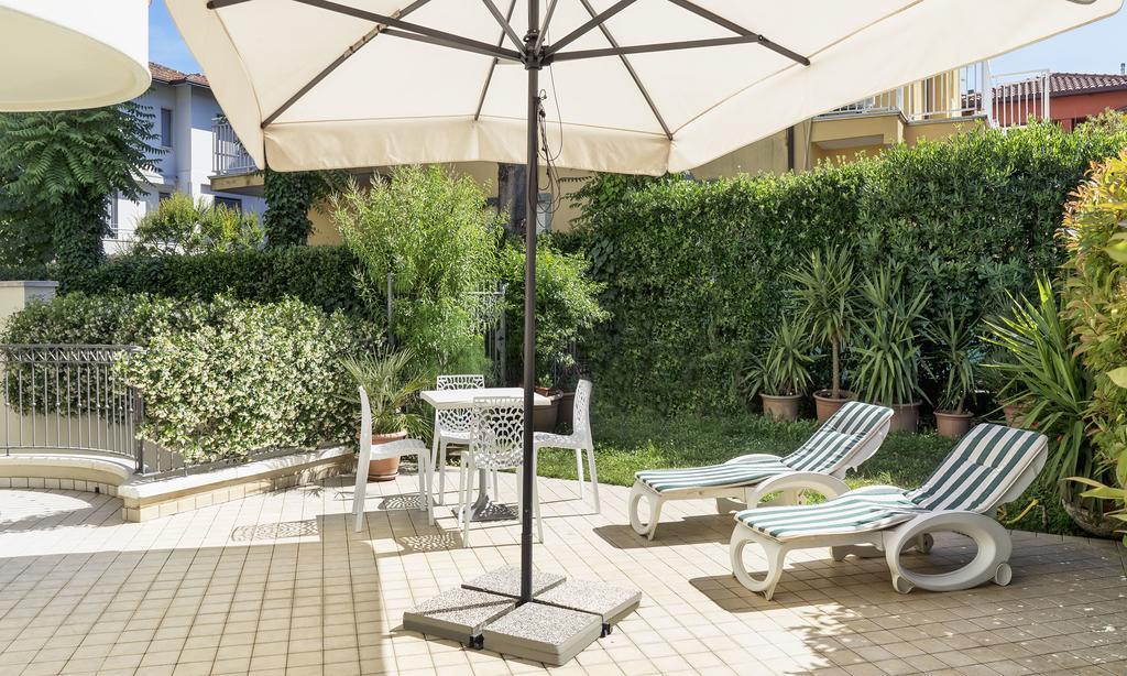 Residence Hamilton Riccione Exteriér fotografie