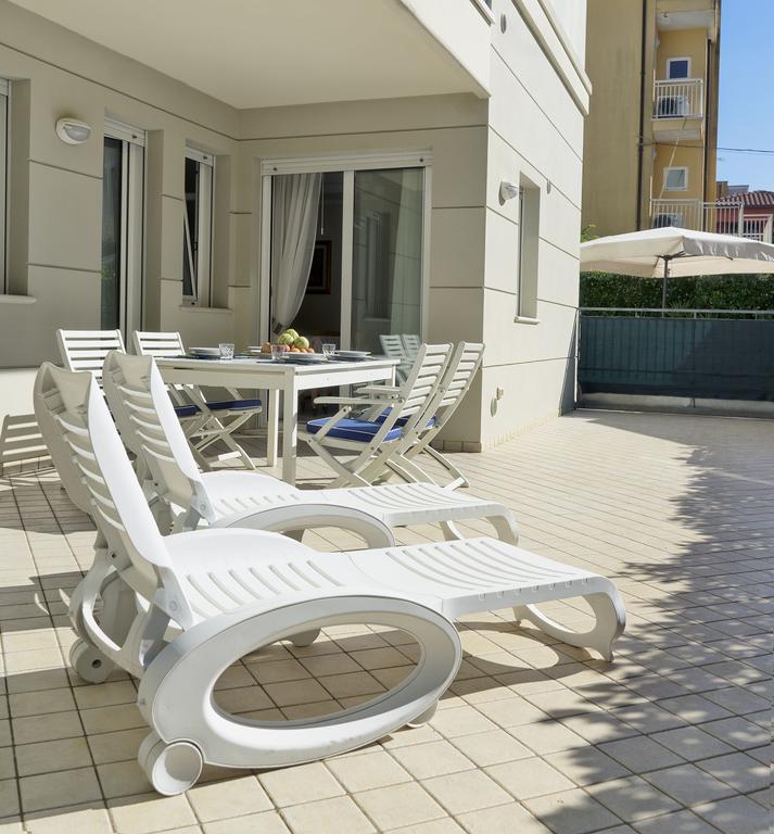 Residence Hamilton Riccione Exteriér fotografie